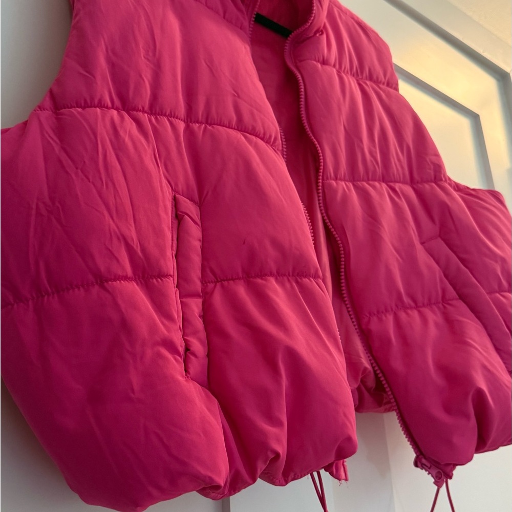 No Boundaries Bright Pink Puffer Vest - Picture 3 of 4